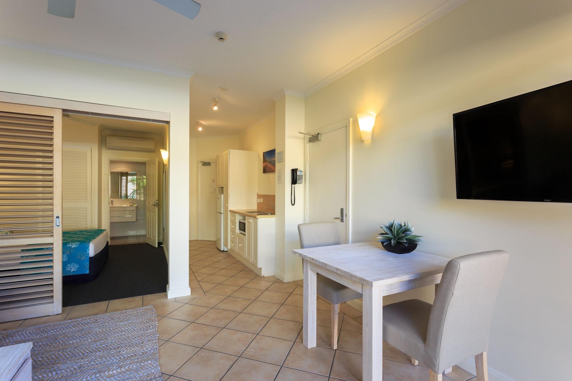 Macrossan House Boutique Holiday Apartments Port Douglas Dış mekan fotoğraf